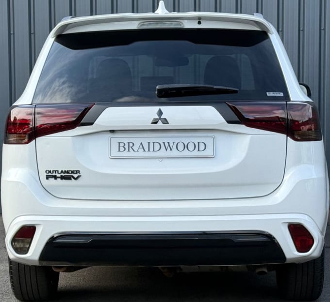 2025 Mitsubishi Outlander