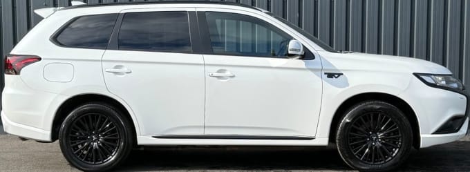2025 Mitsubishi Outlander