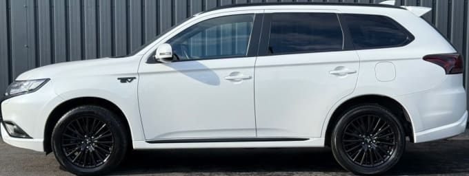 2025 Mitsubishi Outlander