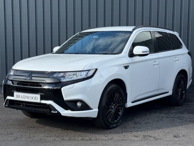 2025 Mitsubishi Outlander