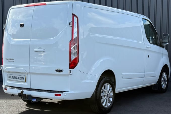 2025 Ford Transit Custom