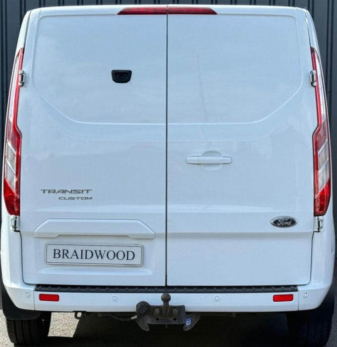 2025 Ford Transit Custom