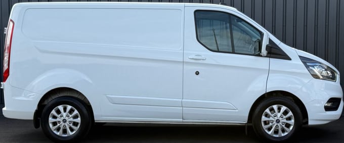 2025 Ford Transit Custom