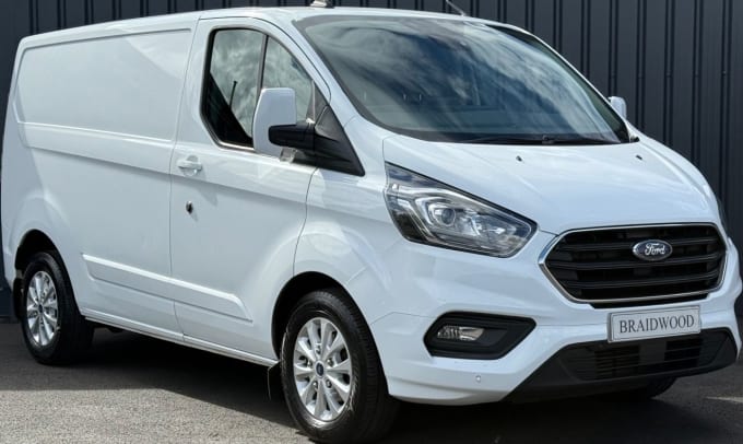 2025 Ford Transit Custom