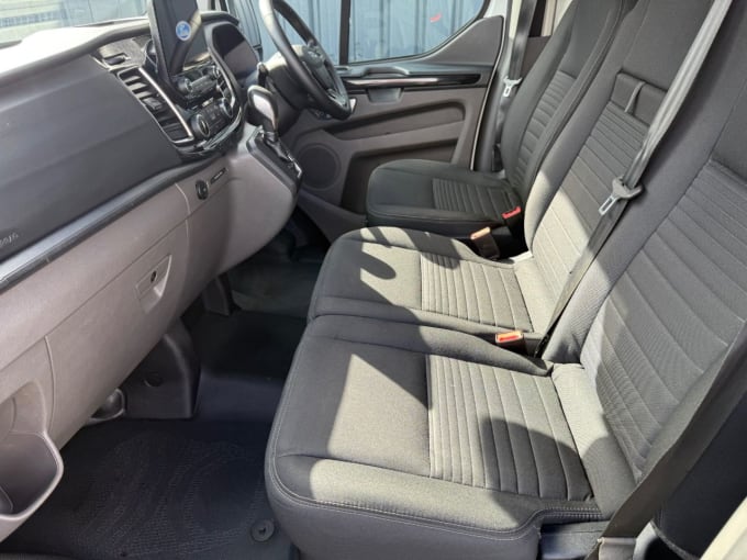 2025 Ford Transit Custom