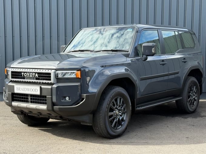 2025 Toyota Land Cruiser