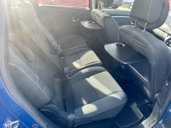 2025 Renault Scenic