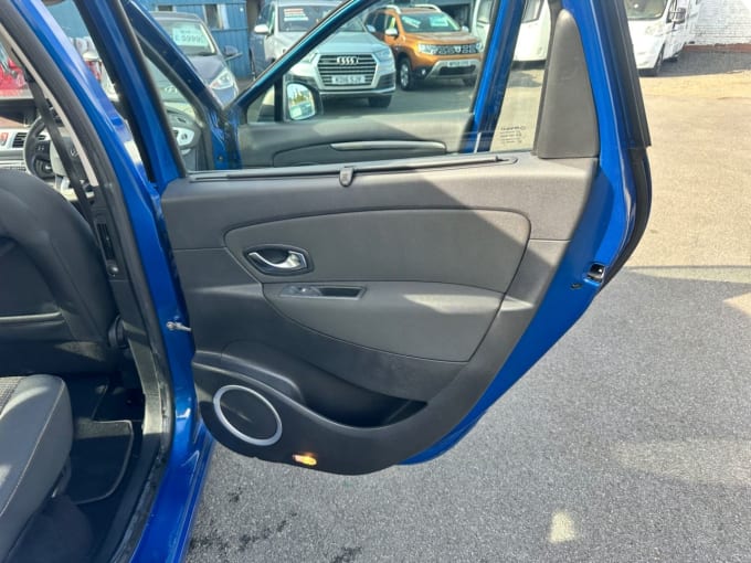 2025 Renault Scenic