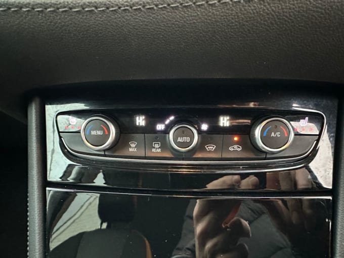 2025 Vauxhall Grandland X