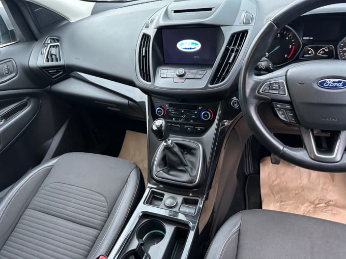 2025 Ford Kuga