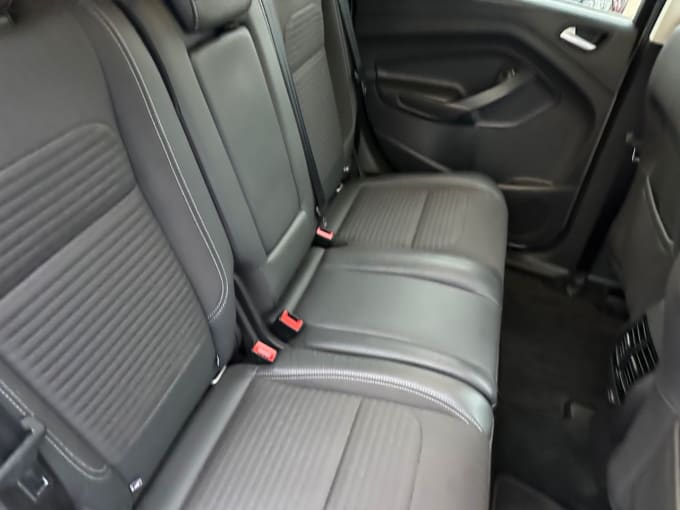 2025 Ford Kuga