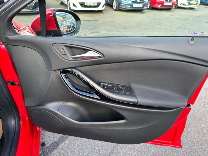 2025 Vauxhall Astra