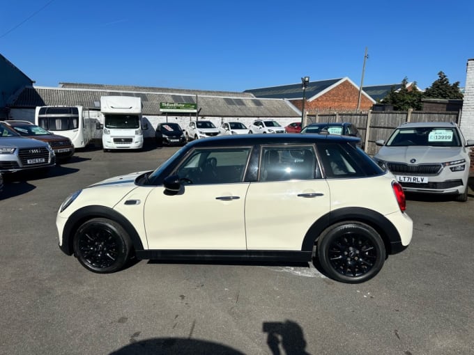 2025 Mini Hatch