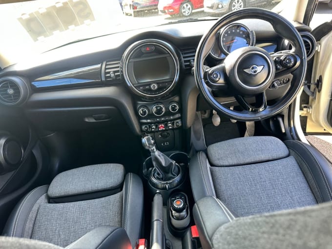 2025 Mini Hatch