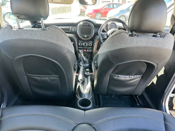 2025 Mini Hatch