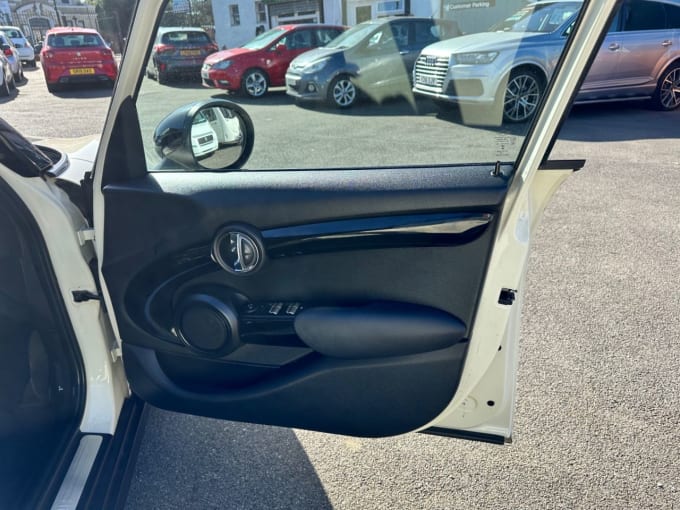 2025 Mini Hatch