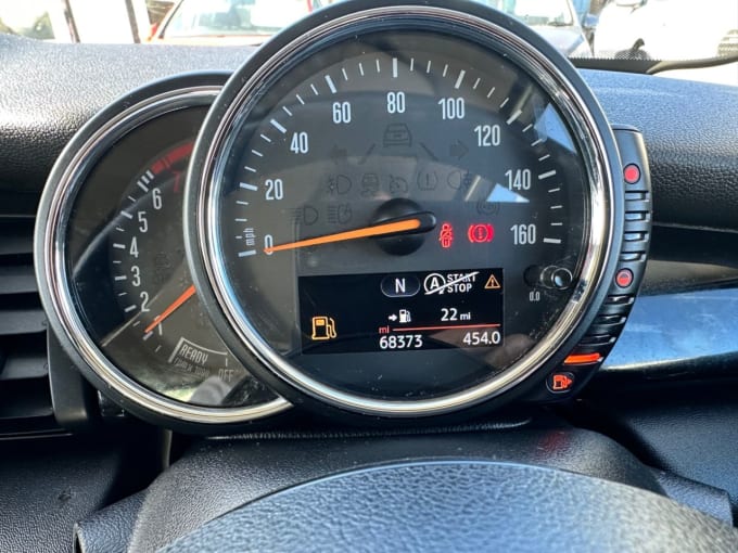 2025 Mini Hatch