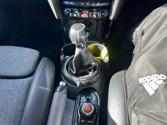 2025 Mini Hatch
