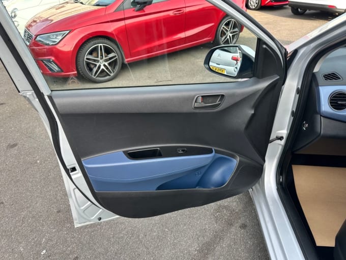 2025 Hyundai I10