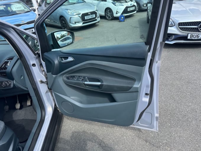 2025 Ford C-max