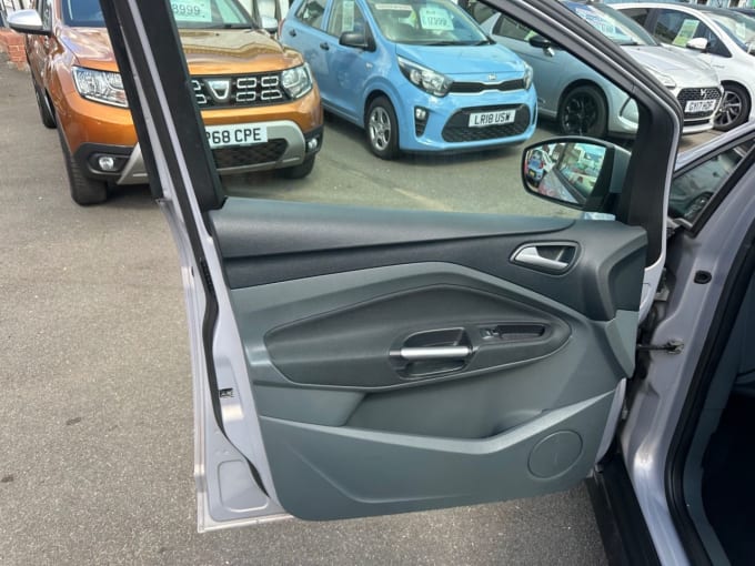 2025 Ford C-max
