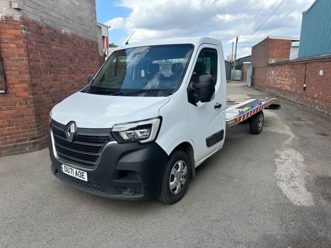 2025 Renault Master