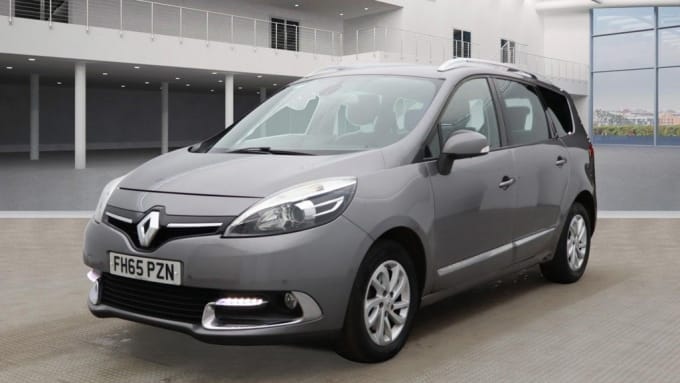 2025 Renault Grand Scenic