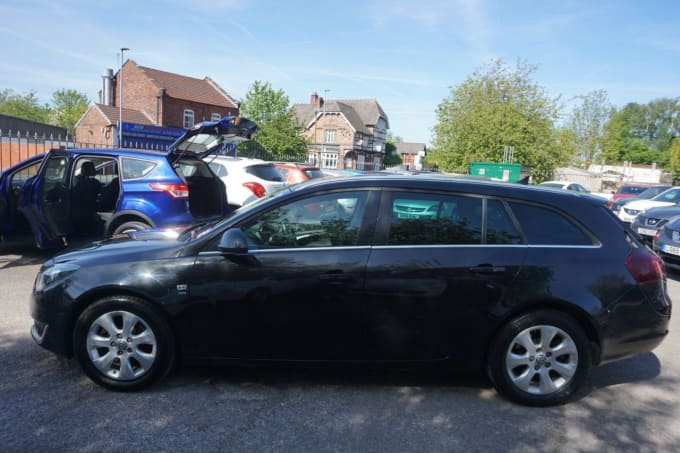 2025 Vauxhall Insignia