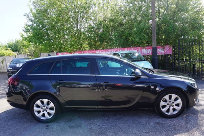 2025 Vauxhall Insignia