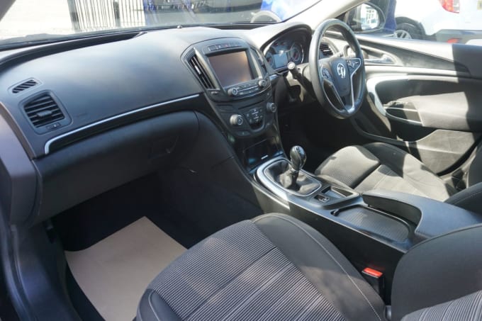 2025 Vauxhall Insignia