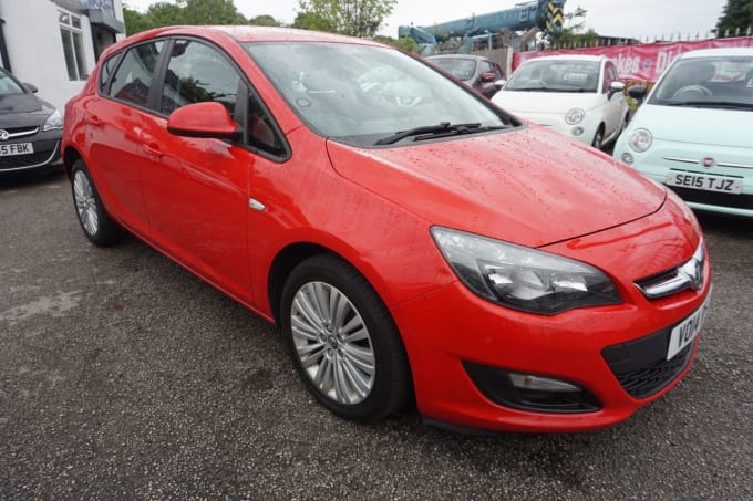 2025 Vauxhall Astra