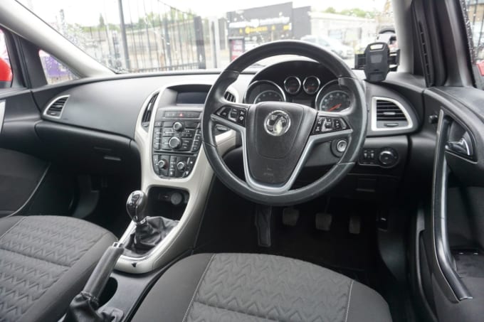 2025 Vauxhall Astra