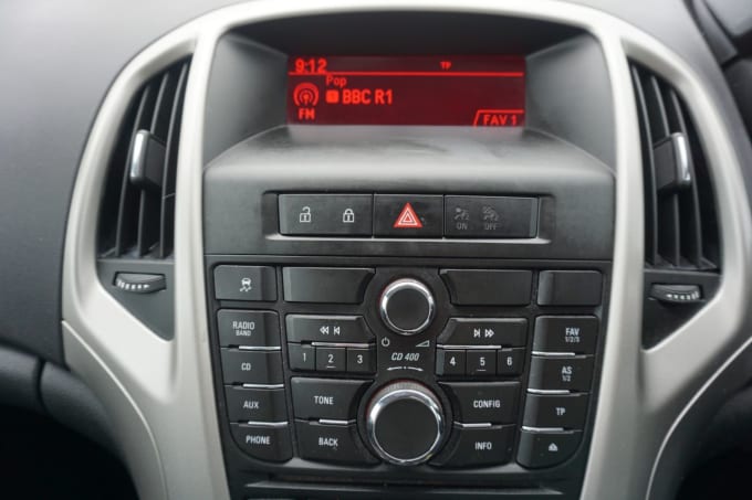 2025 Vauxhall Astra