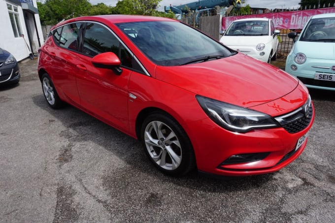 2025 Vauxhall Astra