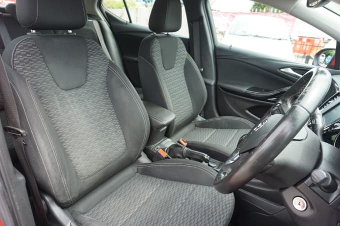 2025 Vauxhall Astra