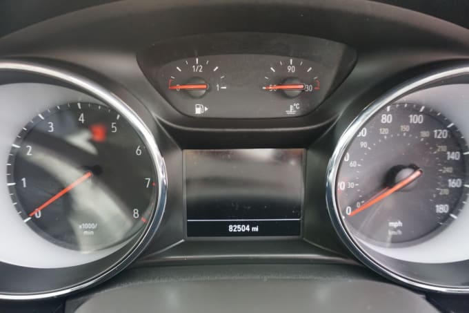 2025 Vauxhall Astra