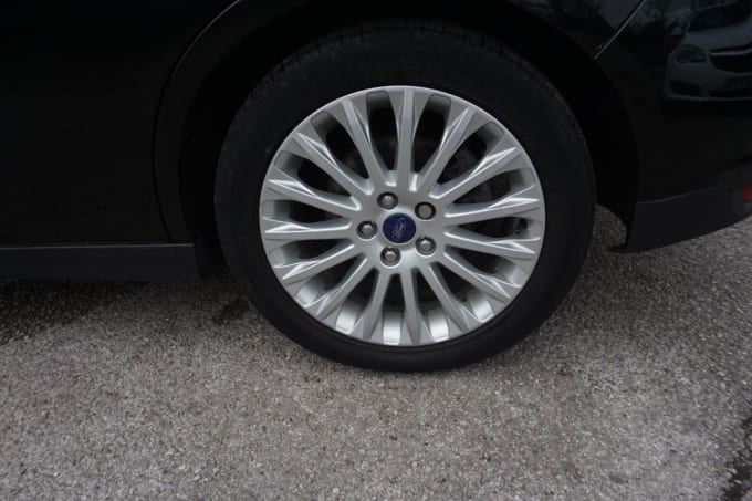 2025 Ford Grand C-max
