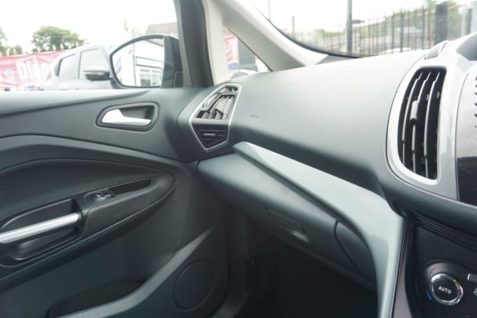 2025 Ford Grand C-max