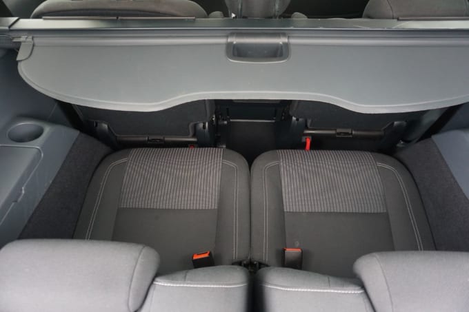 2025 Ford Grand C-max