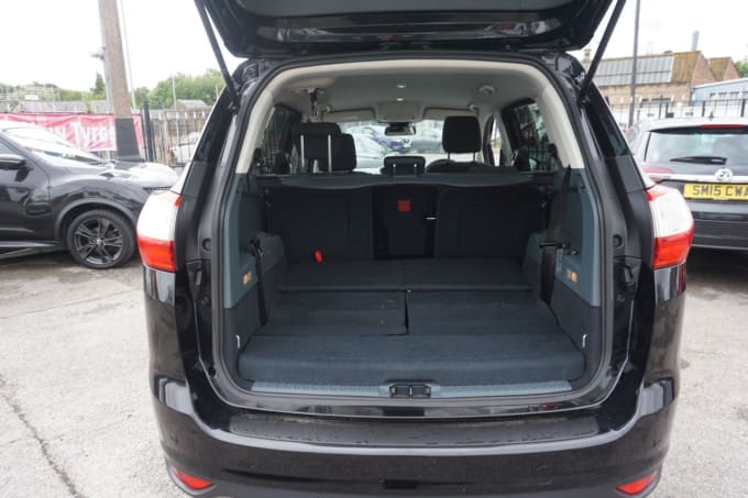 2025 Ford Grand C-max