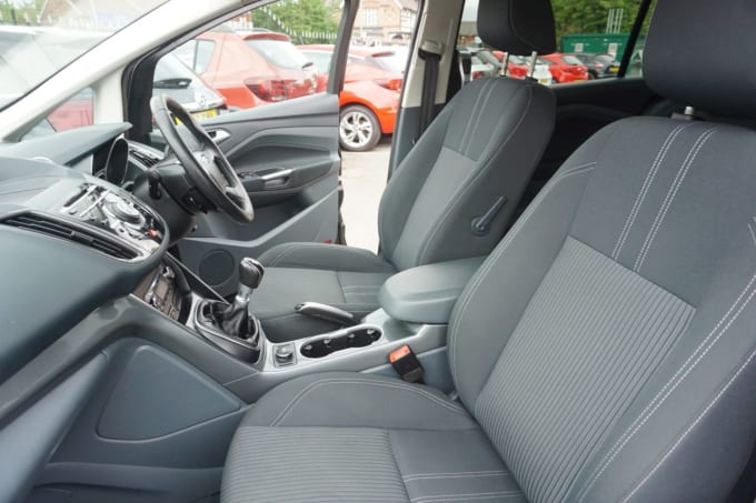 2025 Ford Grand C-max