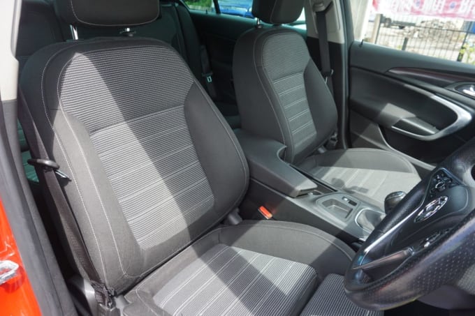 2025 Vauxhall Insignia
