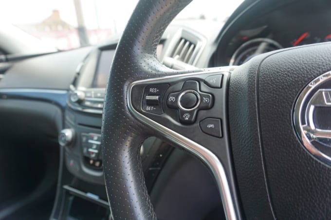 2025 Vauxhall Insignia