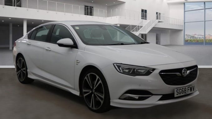2025 Vauxhall Insignia