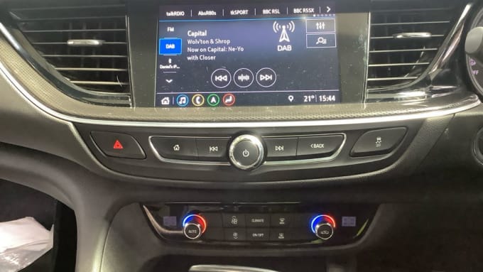2025 Vauxhall Insignia
