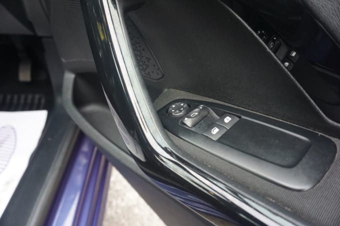 2025 Peugeot 208