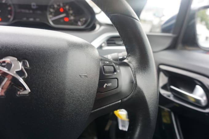 2025 Peugeot 208