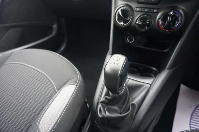 2025 Peugeot 208