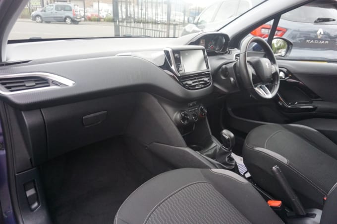 2025 Peugeot 208
