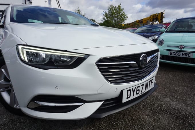 2025 Vauxhall Insignia